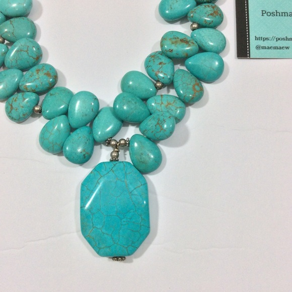 Statement Necklace w/Pendant-NWT-Faux Turquoise - Picture 4 of 6